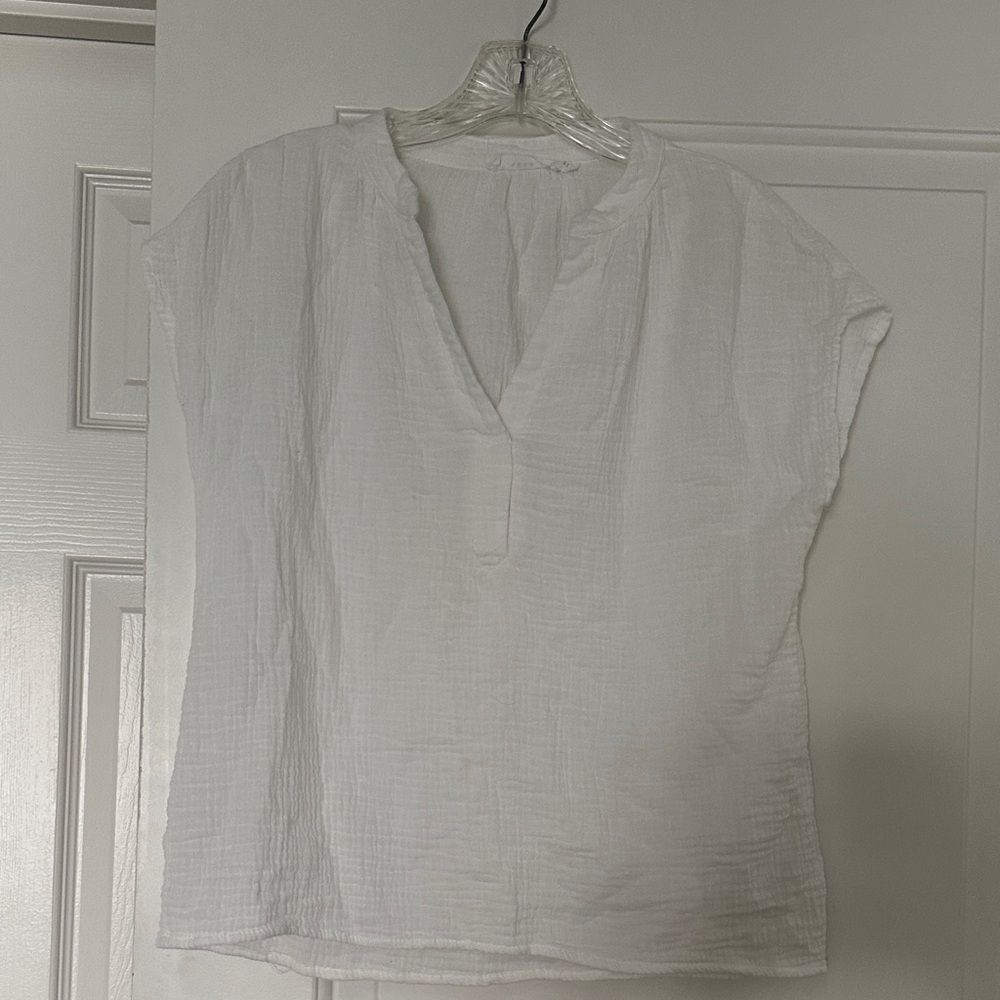Lush White Gauze Split-Neck Tunic